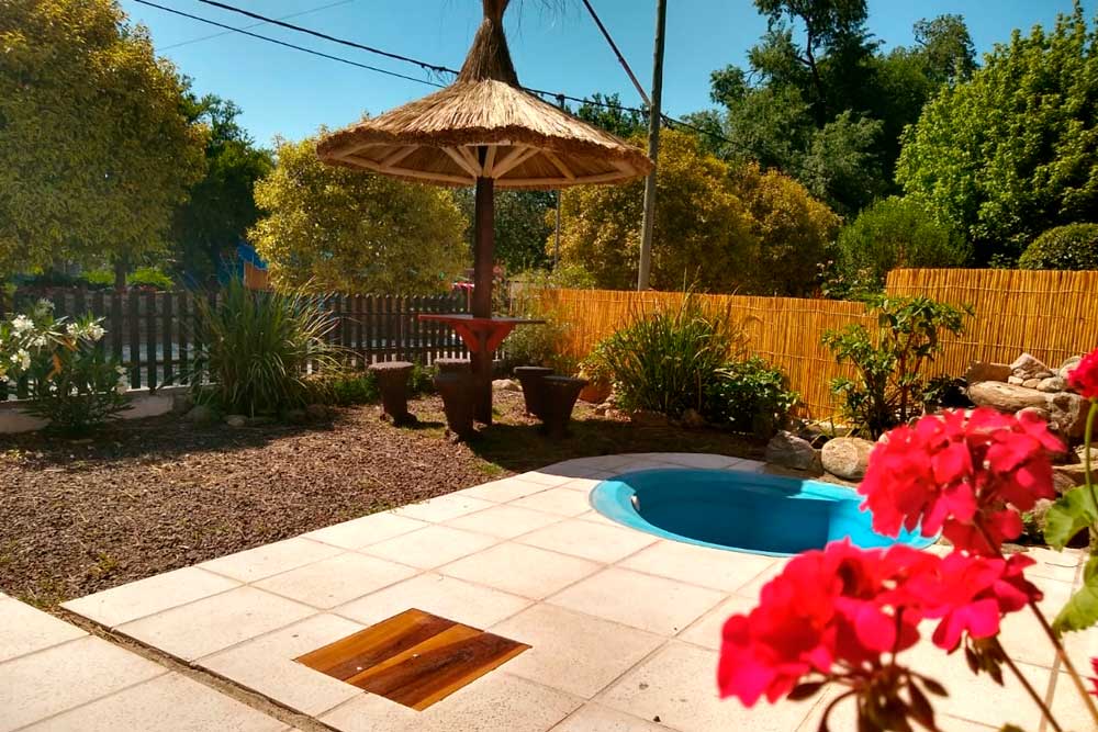 Solariuim y piscina para los pequeños